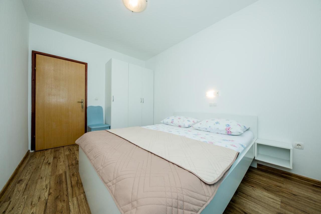 Zeljko Apartmani Лопар Екстер'єр фото