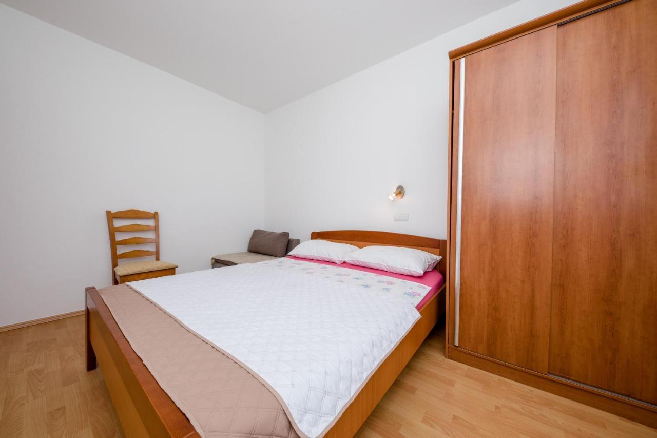 Zeljko Apartmani Лопар Екстер'єр фото
