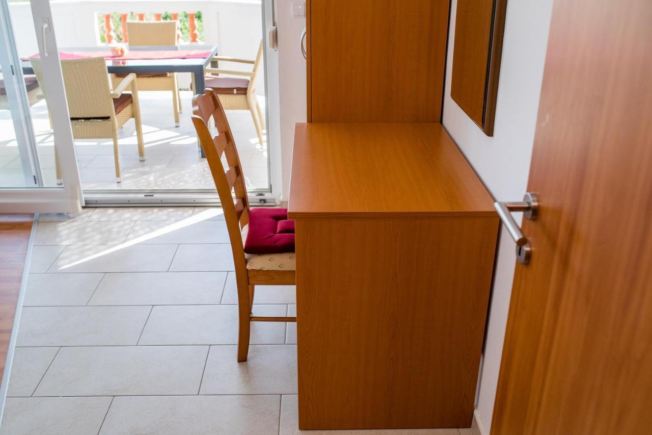 Zeljko Apartmani Лопар Екстер'єр фото