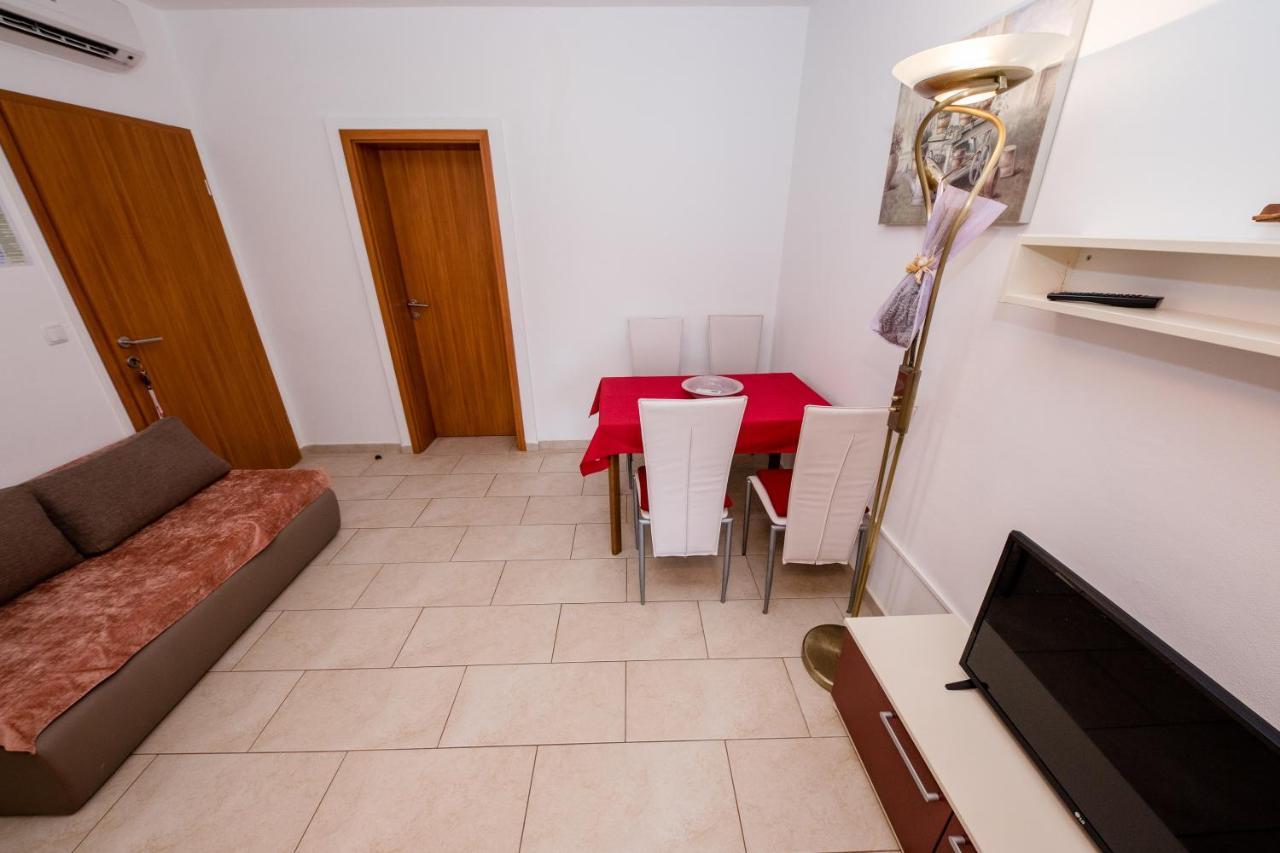 Zeljko Apartmani Лопар Екстер'єр фото