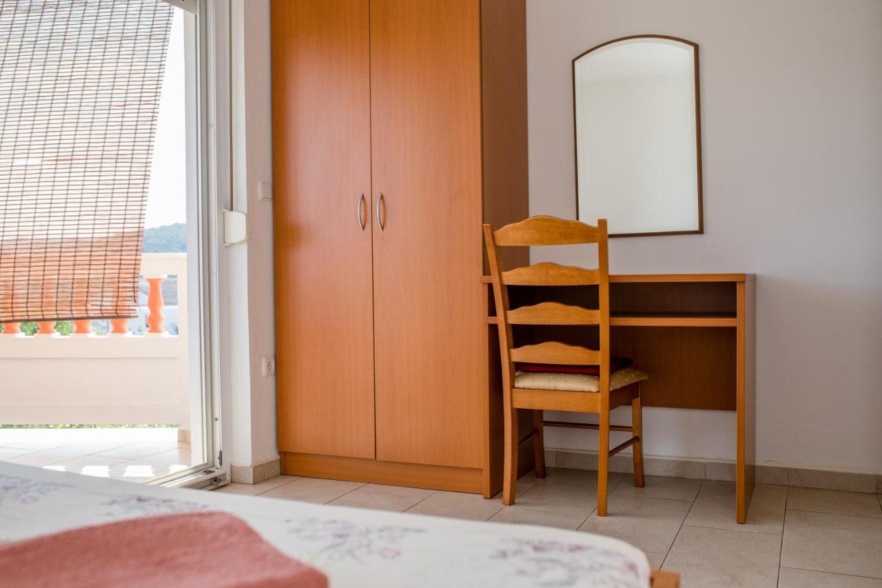 Zeljko Apartmani Лопар Екстер'єр фото